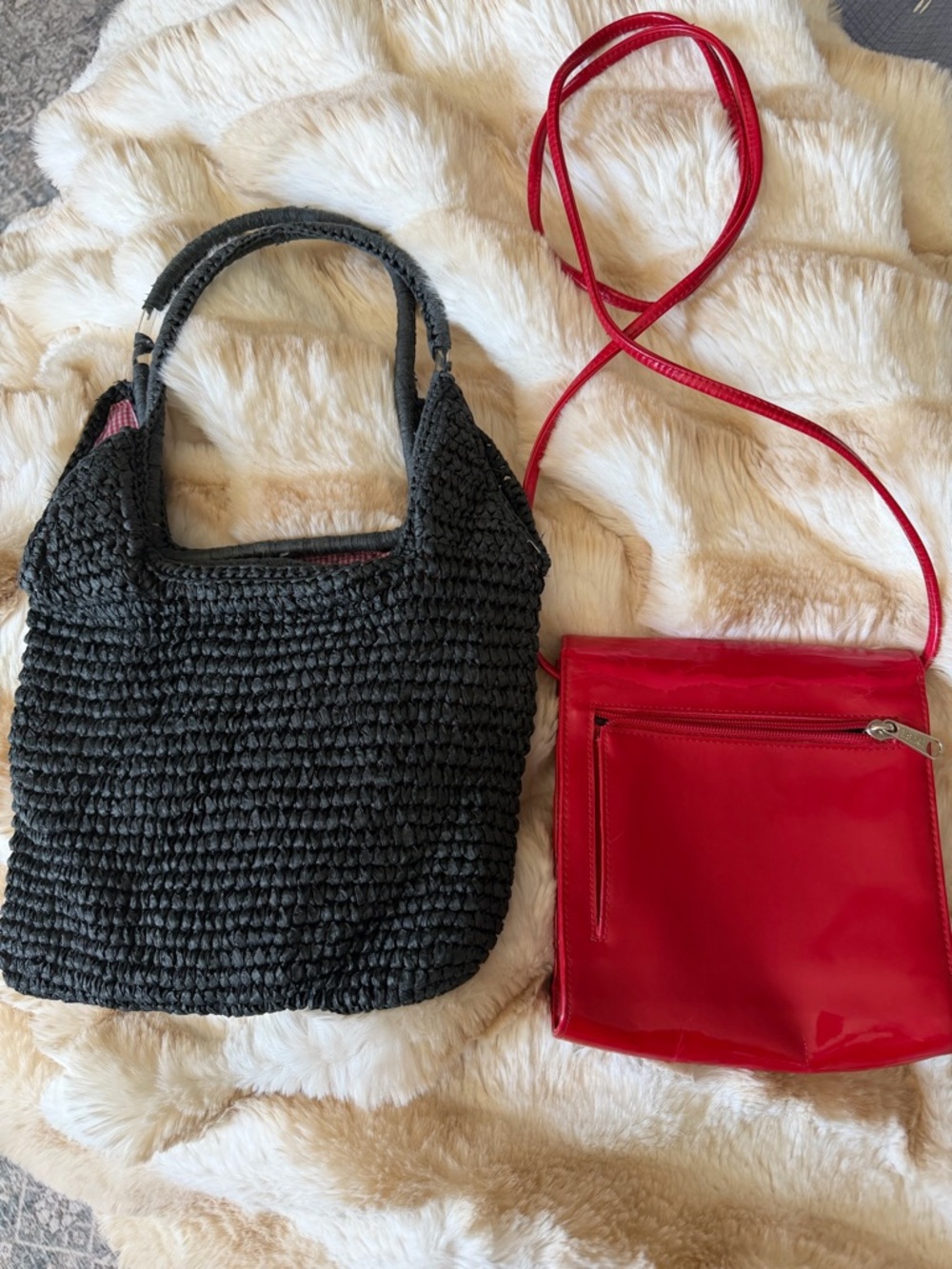 2 for 1 vintage 90’s summer Esprit Red Patent Crossbody Bag & black knit floral - Picture 2 of 11